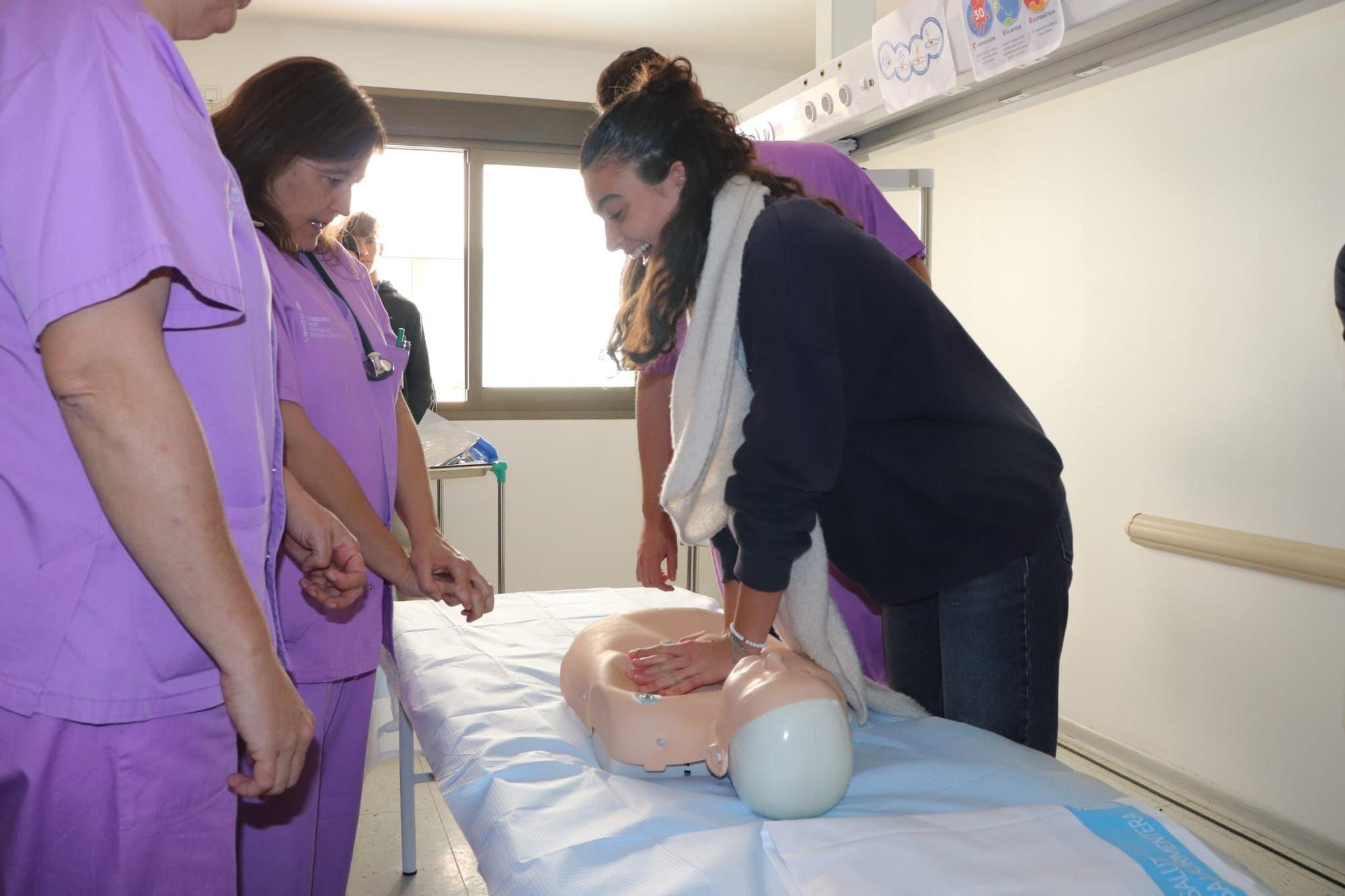 Descubre las imágenes de la excursión de Bachillerato al hospital Can Misses