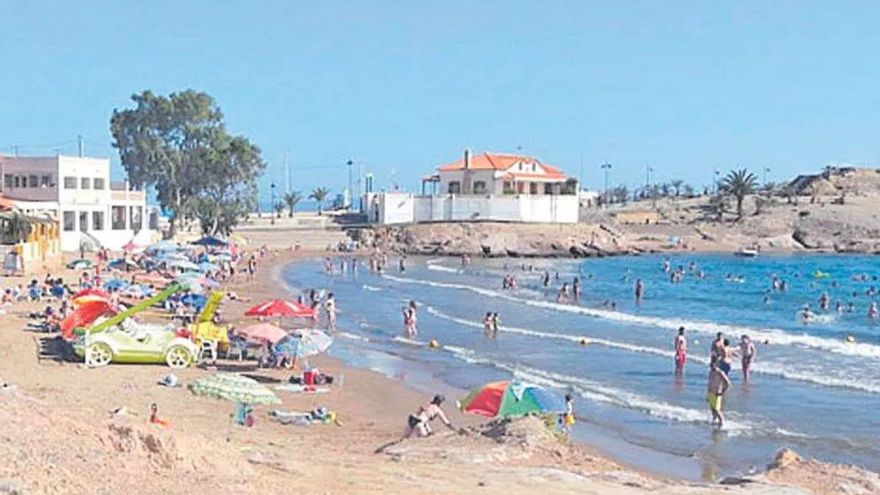 Esta es la playa de la Región de Murcia donde Netflix graba una famosa serie: &quot;Mis suegros son extras&quot;