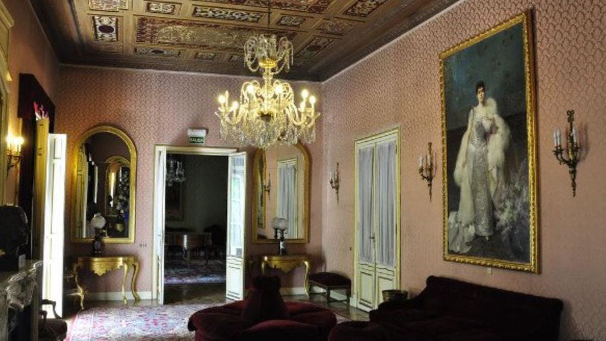 En pleno barrio de Malasaña se esconde un espectacular palacio del siglo XVIII: de los más elegantes de la época