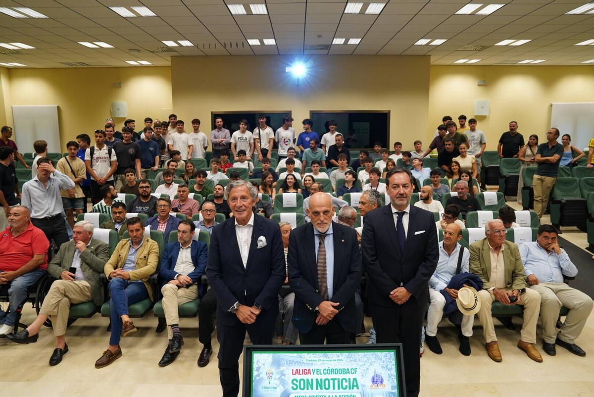 CÓRDOBA - UNIVERSIDAD LOYOLA - CONFERENCIA SOBRE LA INDUSTRIA DEL FÚTBOL