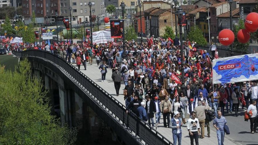 Manifestación del Primero de Mayo en Langreo.