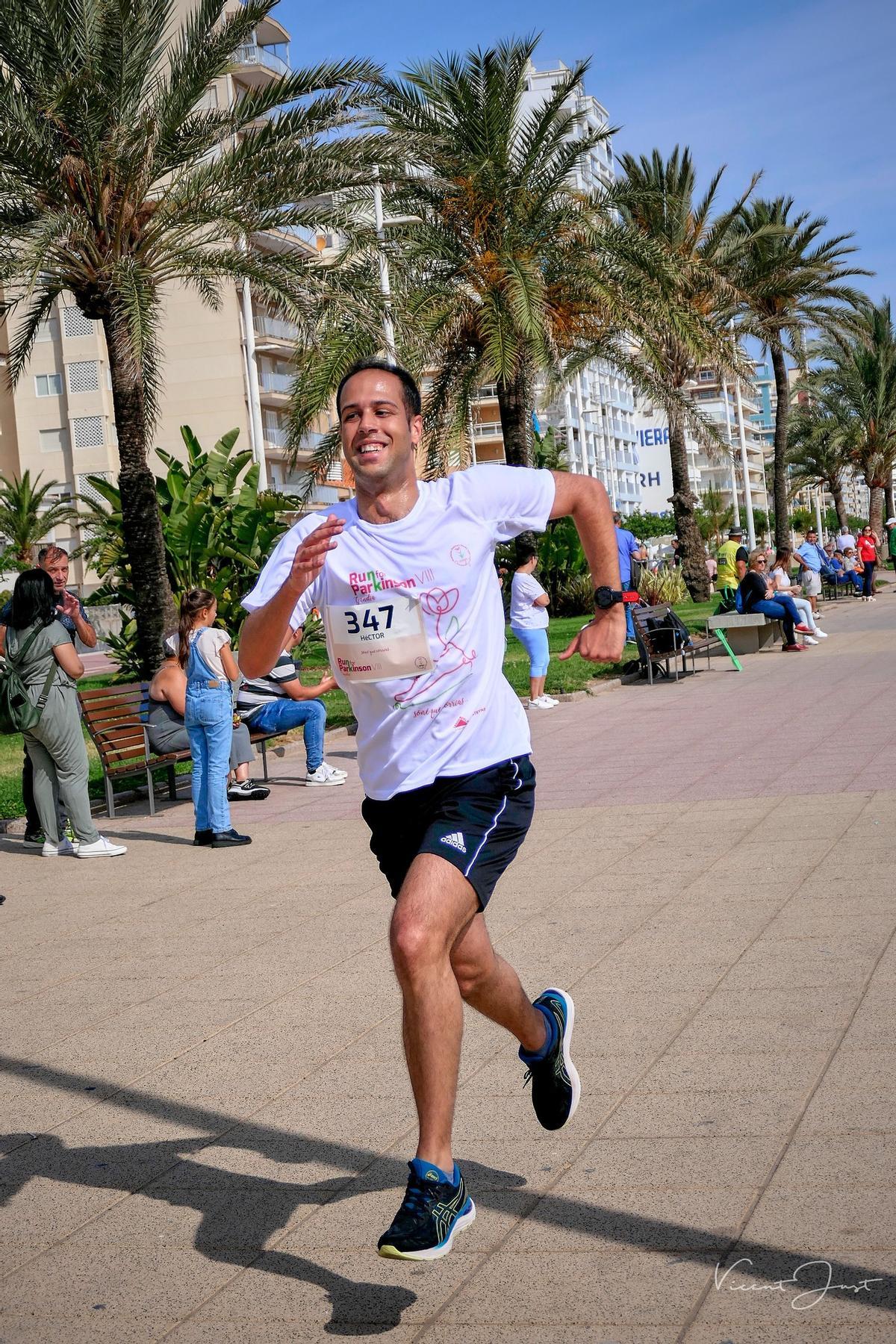 Búscate en el Run For Parkinson de la playa de Gandia