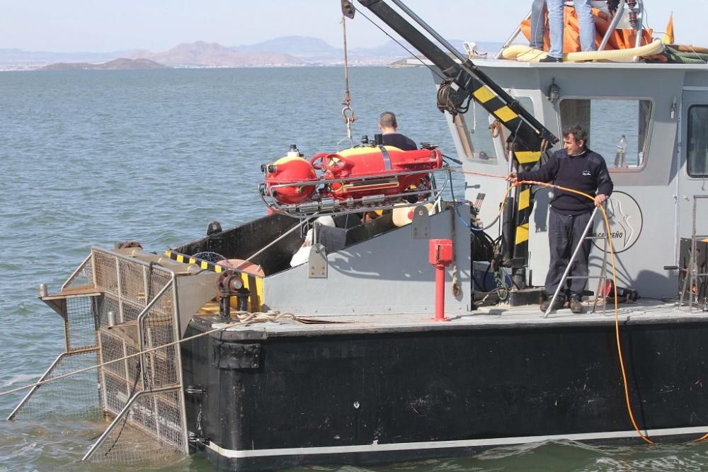 Oficiales de la OTAN comprueban el potencial de los sistemas de detección submarina de la UPCT en el Mar Menor