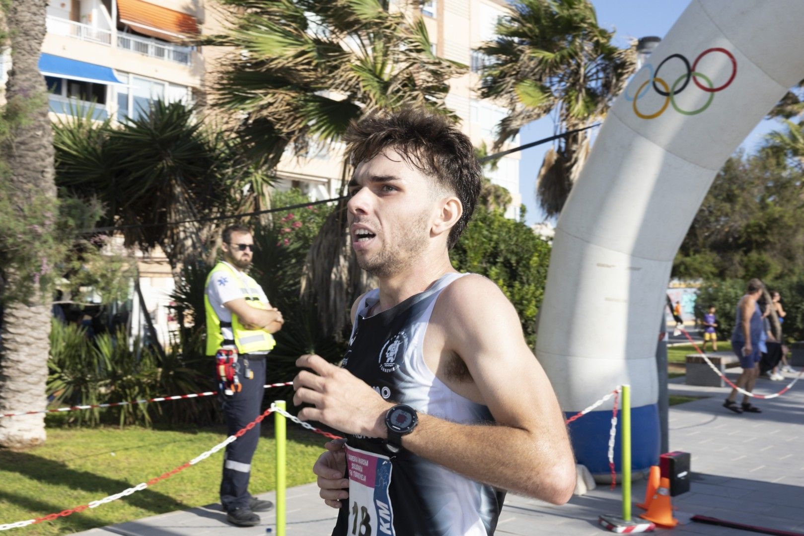 Así fue en imágenes una nueva edición de la carrera solidaria de AFA Torrevieja