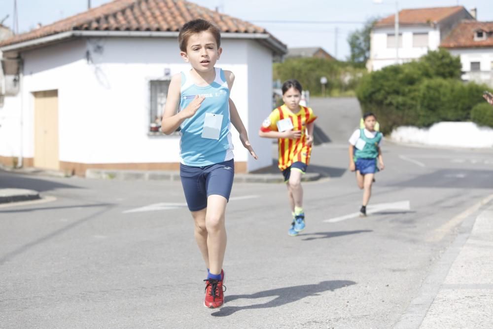 Participantes en el cross escolar de La Carriona.