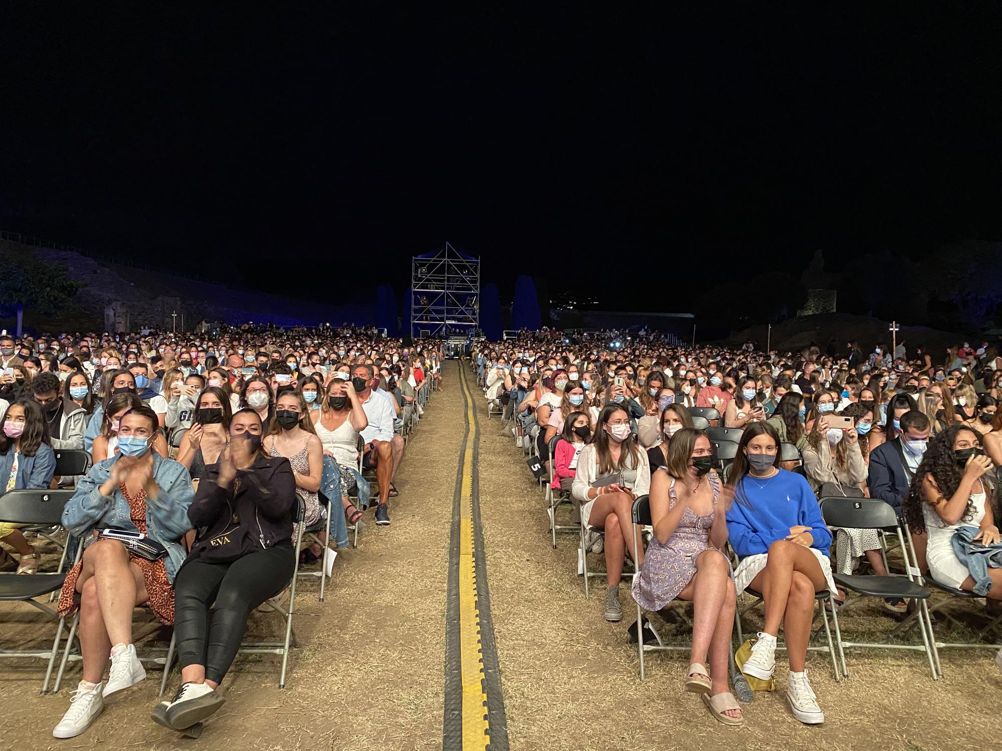 Aitana actua al Sons del Món