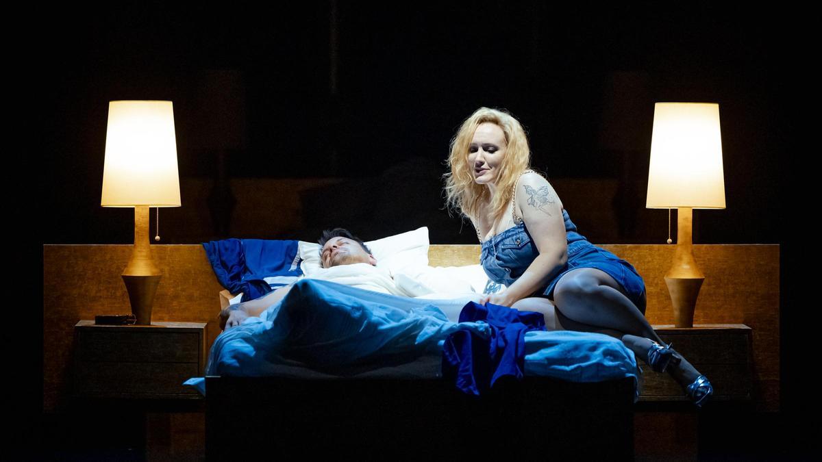 Escena de la ópera 'Lady Macbeth de Mtsensk' de Dmitri Shostakovich.