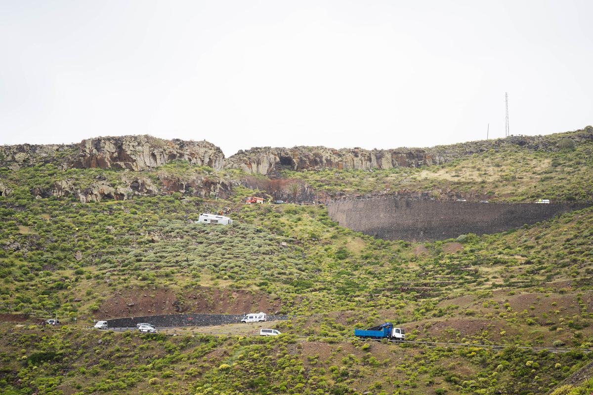 Una autobús se precipita en San Sebastián de La Gomera