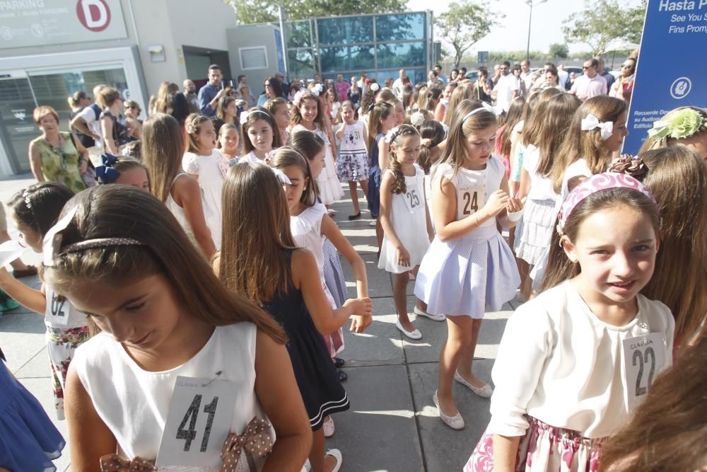 Las candidatas a la Corte de Honor Infantil, en l'Oceanogràfic