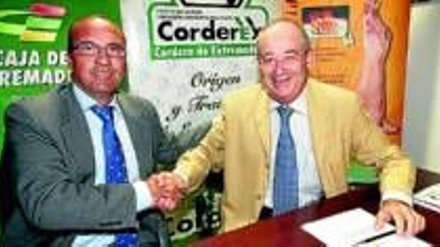 Caja Extremadura y Corderex renuevan su alianza