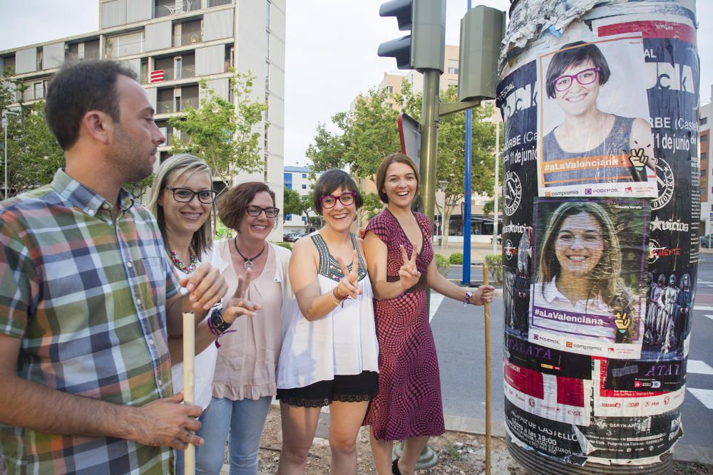 Pegada de carteles electorales en Castelló