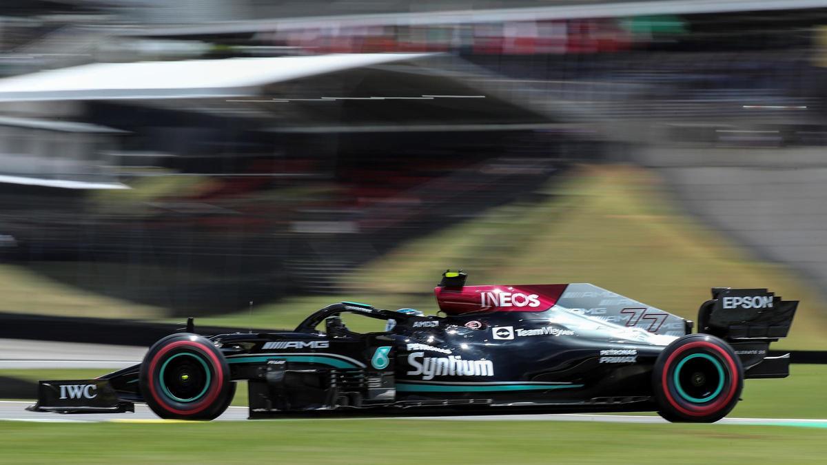 Bottas ganó la prueba sprint.