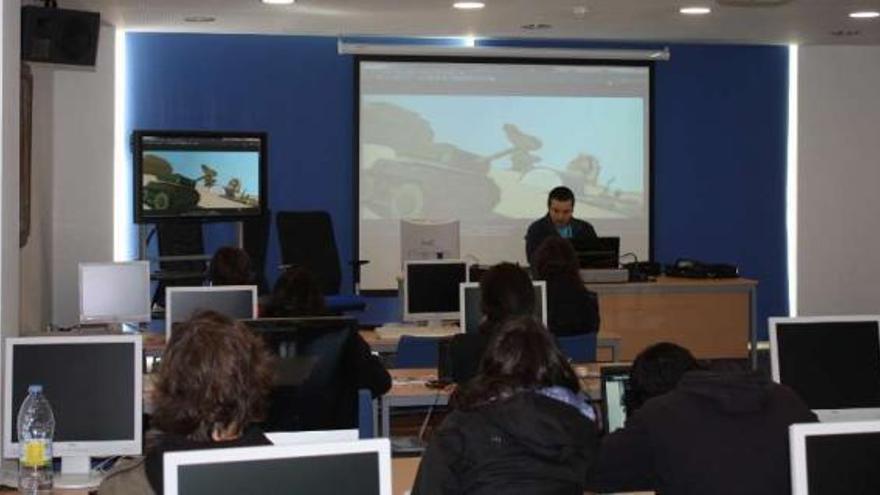 Inicio de un curso de animación en 3D en el aula Cemit de Lalín