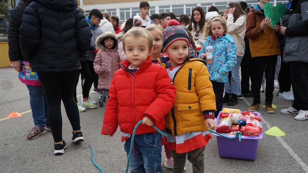 Alumnos de Infantil de Salesianos Huesca, que ha realizado una recogida de alimentos en su semana solidaria.
