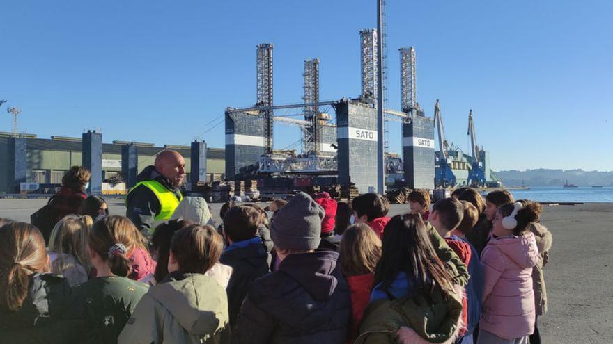 Récord de participación en las visitas guiadas al puerto, que agota las plazas para este curso