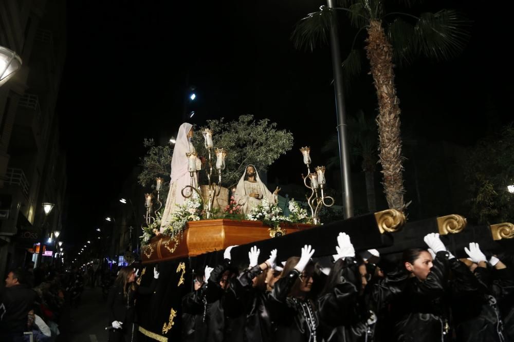 Miles de personas contemplaron el paso de las imágenes de las seis cofradías que participan en Lunes Santo