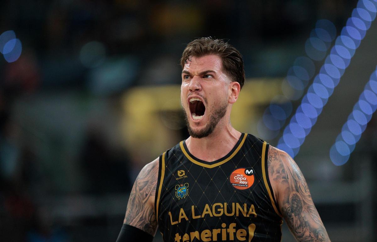 Fran Guerra celebra una canasta en la eliminatoria contra el Barça del año pasado.