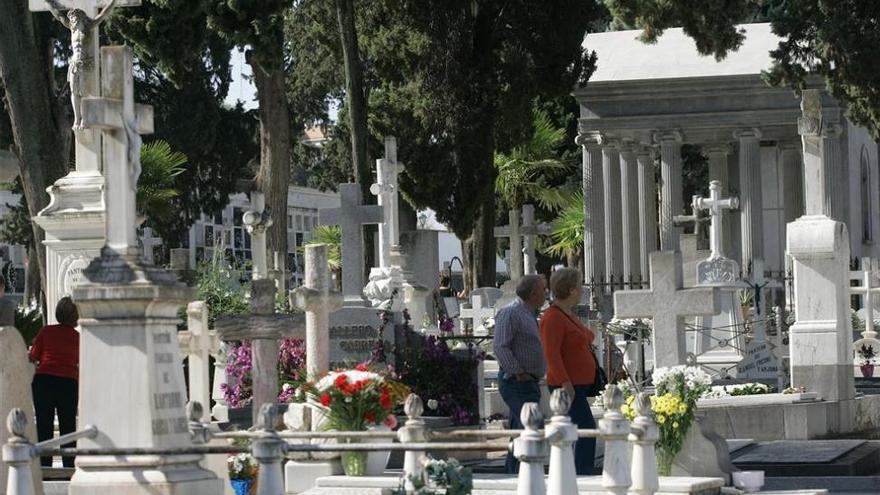 Las catas para las exhumaciones en Córdoba empezarán el 10 de enero