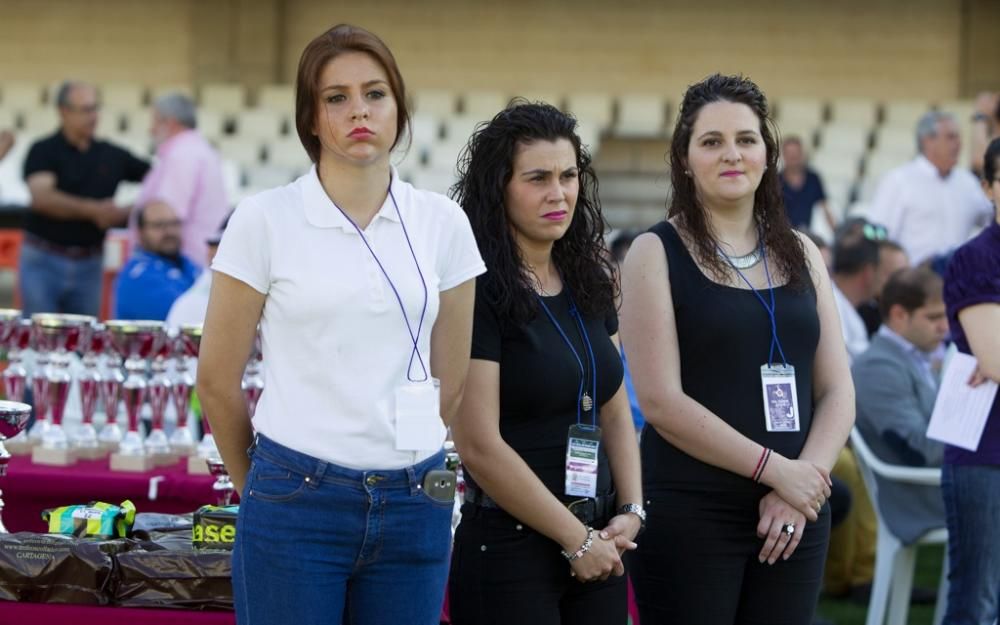 Clausura de la liga local de fútbol base de Cartag