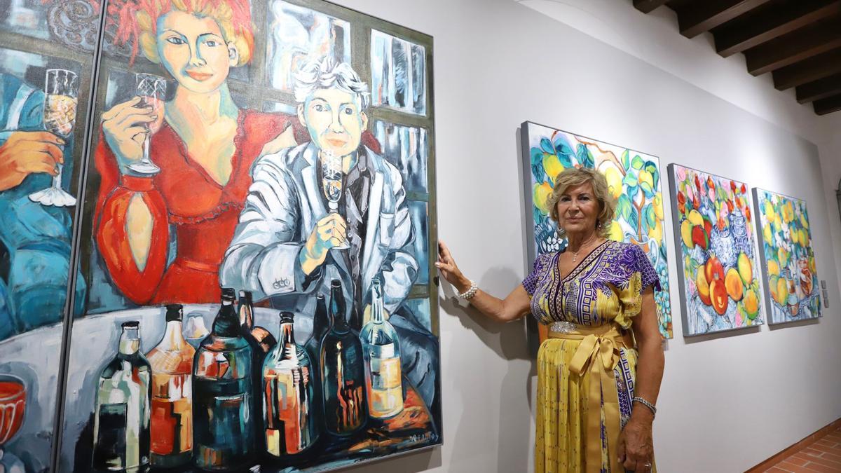 María Jesús Frutos posa en su exposición en la Fundación Gala.