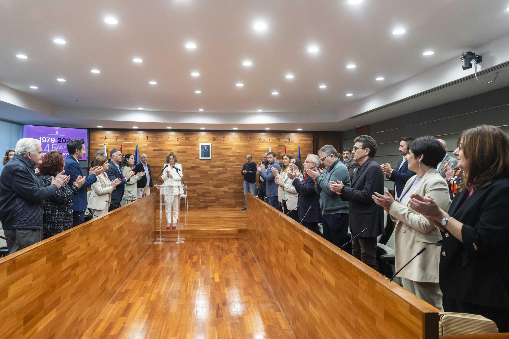 Torrent presume de sus 45 años de democracia municipal