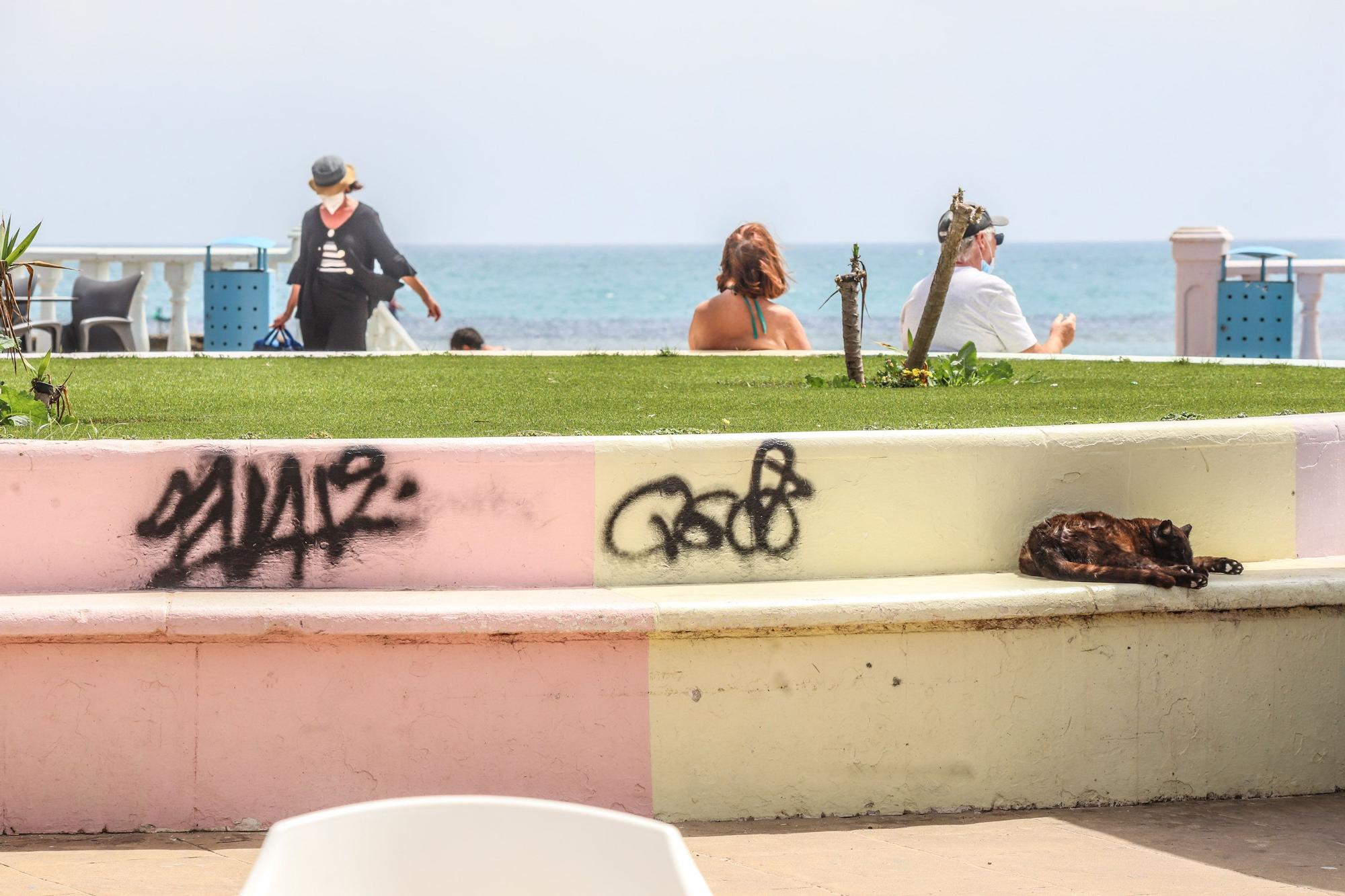 La reurbanización del paseo y avenida de la playa de «Los Locos» se atasca con la redacción del proyecto