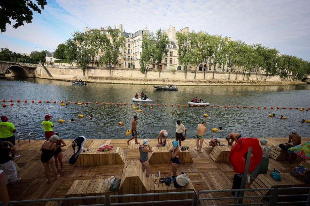 París vuelve a nadar en el Sena después de más de un siglo