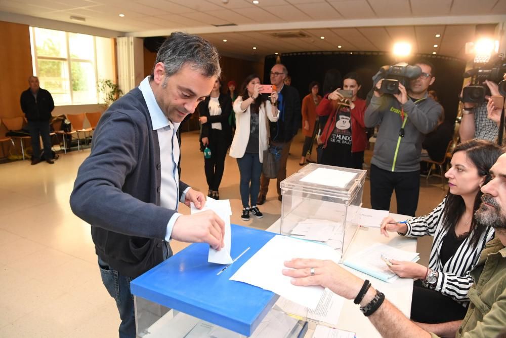 Así votan los candidatos en A Coruña