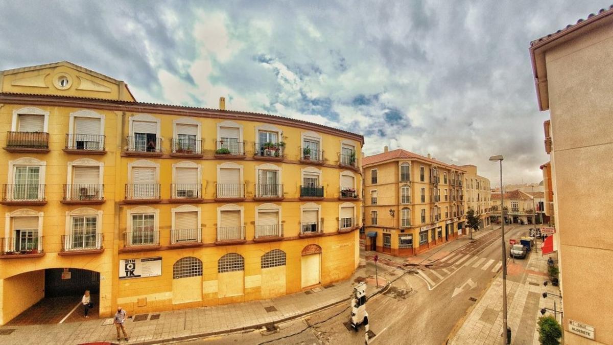 Venta de piso en La Goleta, Málaga