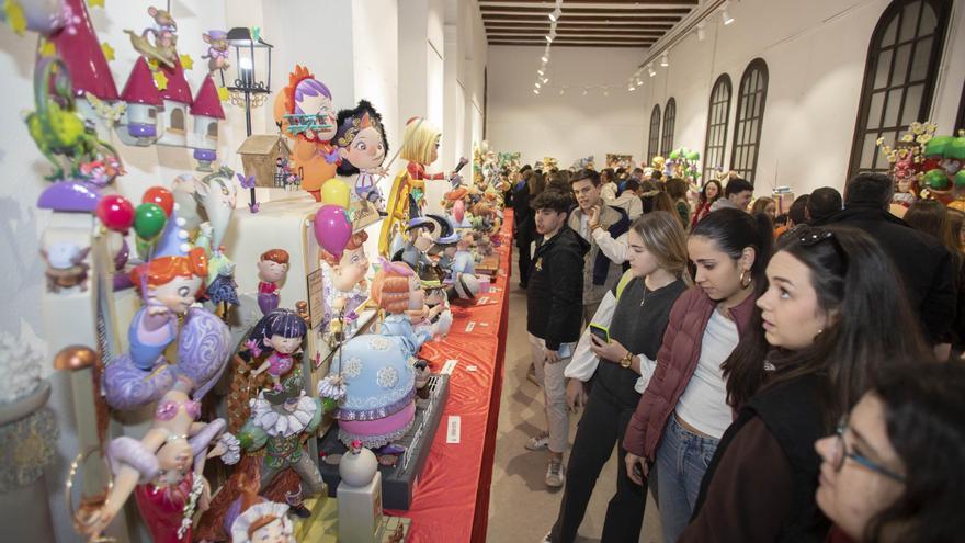 El Mercat y la Plaça Major logran el premio a los mejores &quot;ninots&quot; de la Sección Especial de Alzira