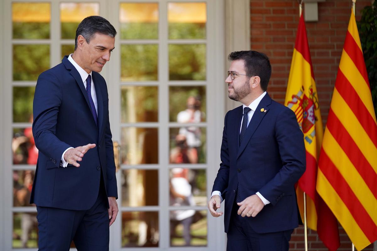 Pedro Sánchez y Pere Aragones durante la reunión que mantuvieron esta mañana en el Palacio de la Moncloa.