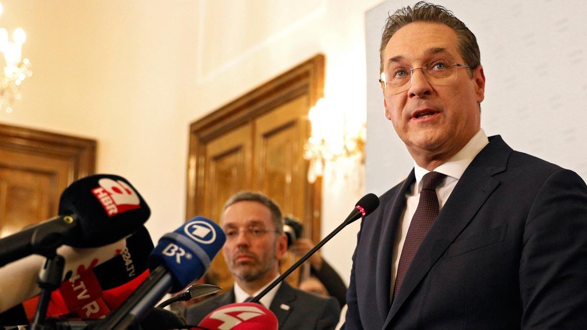 Strache: He ofrecido mi renuncia del cargo de vicecanciller federal.