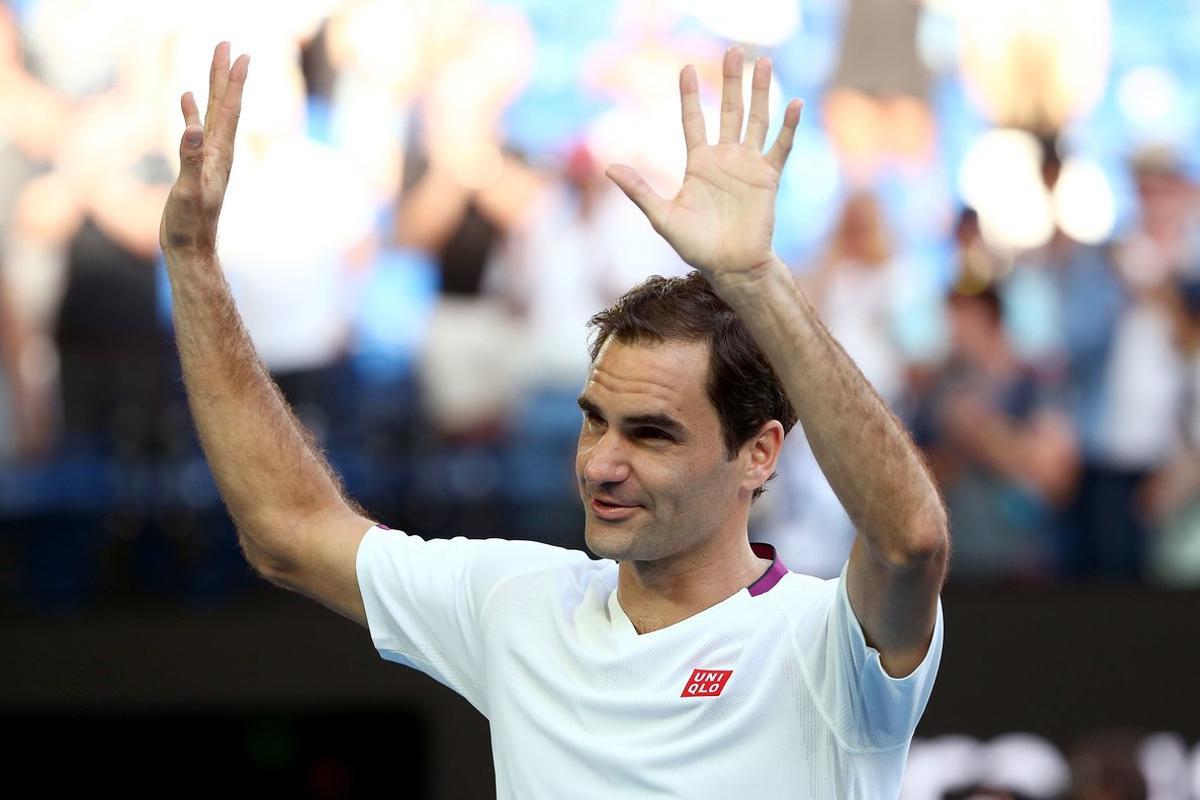 Melbourne (Australia), 28/01/2020.- Roger Federer of Switzerland celebrates after winning his quarter final match against Tennys Sandgren of the USA at the Australian Open Grand Slam tennis tournament at Melbourne Park in Melbourne, Australia, 28 January 2020. (Tenis, Abierto, Suiza, Estados Unidos) EFE/EPA/ROB PREZIOSO AUSTRALIA AND NEW ZEALAND OUT