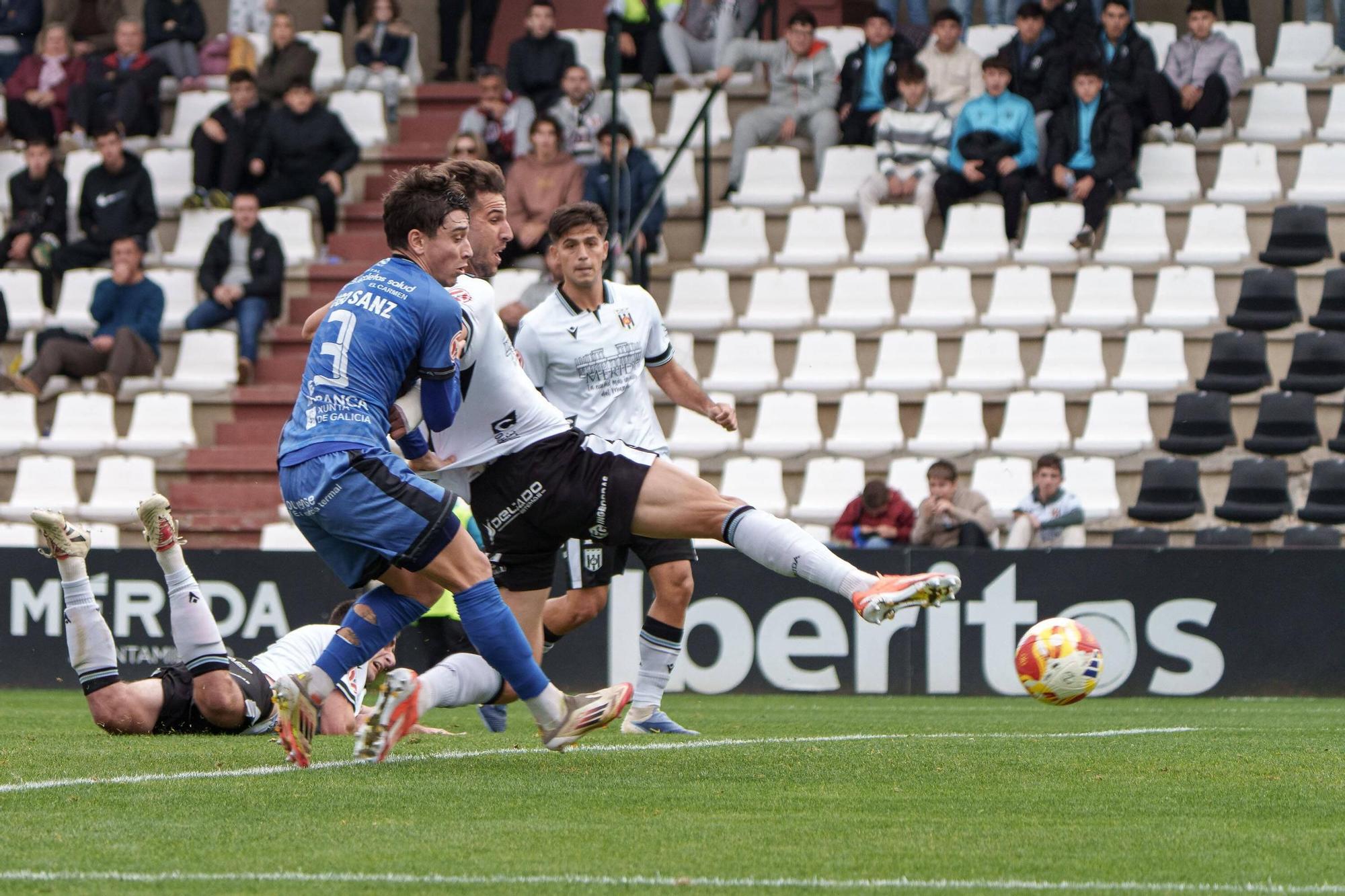 FOTOGALERÍA | Las mejores imágenes del partido Mérida-Orense