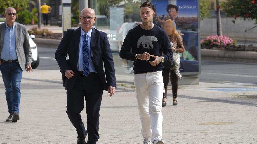 Joel Domínguez entrando a los juzgados en una imagen de archivo.