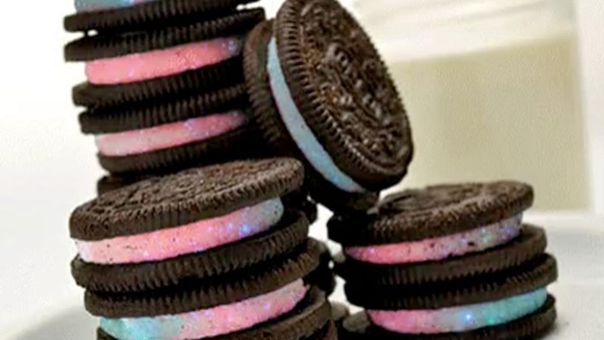 Imagina... Una Oreo picante y... ¡Con sabor a alitas!