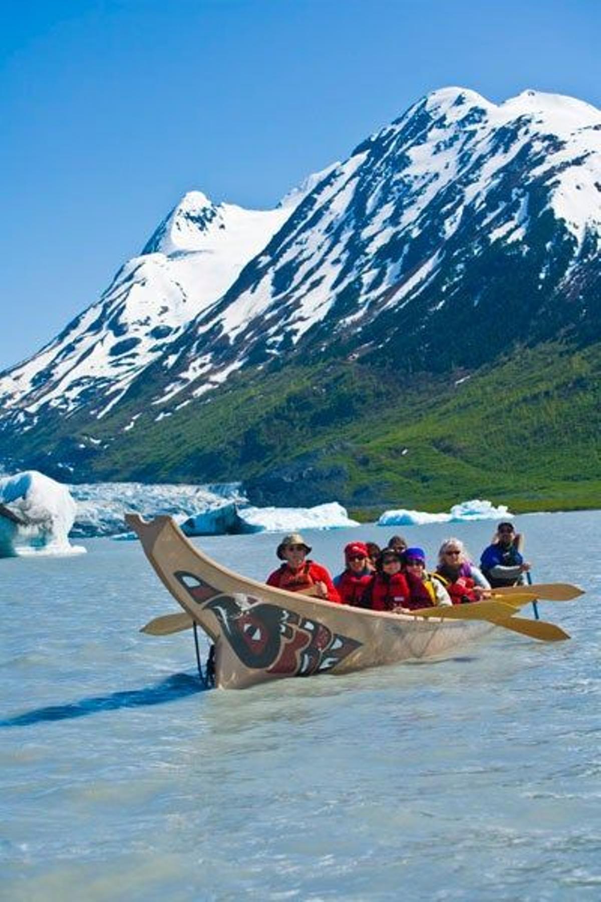 Canoa típica de los nativos de Alaska.