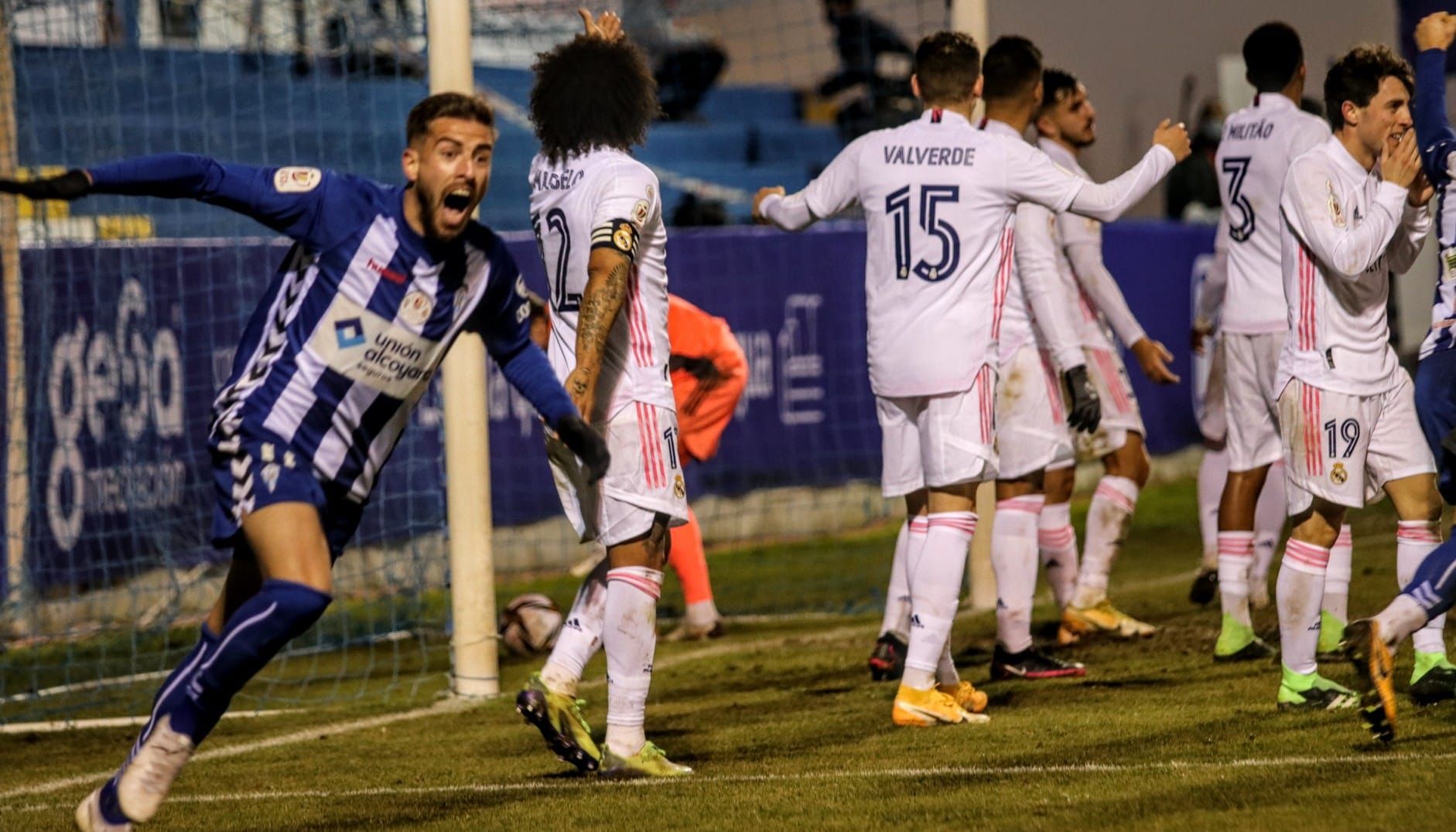 Alcoyano - Real Madrid: El Alcoyano hace historia y elimina al Madrid de la Copa del Rey (2-1)