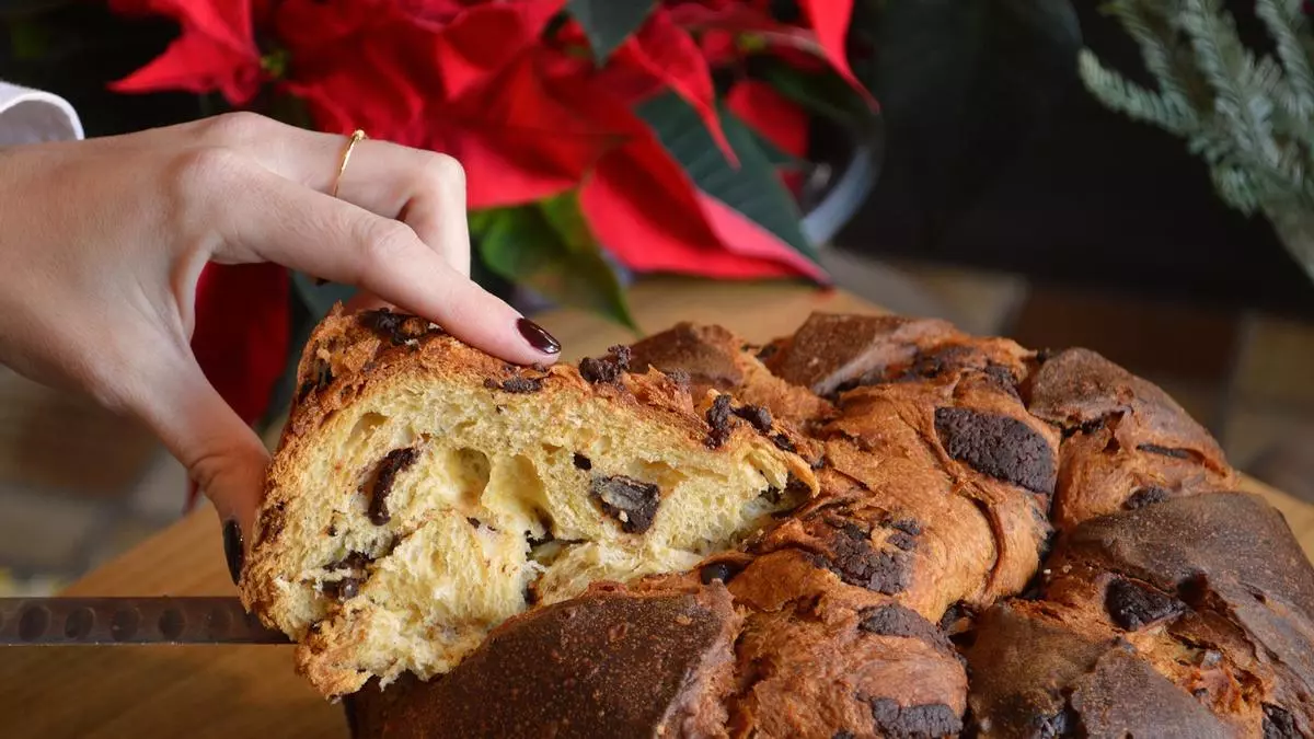 Crema de orujo alavesa con chocolate italiano: así es el 'panettone' Izadittone de Loison