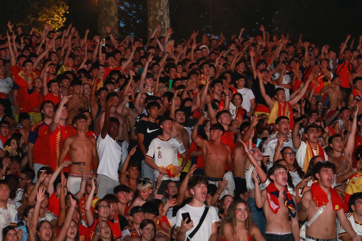 Afición de España en Castrelos durante la final del mundial en el Auditorio de Castrelos