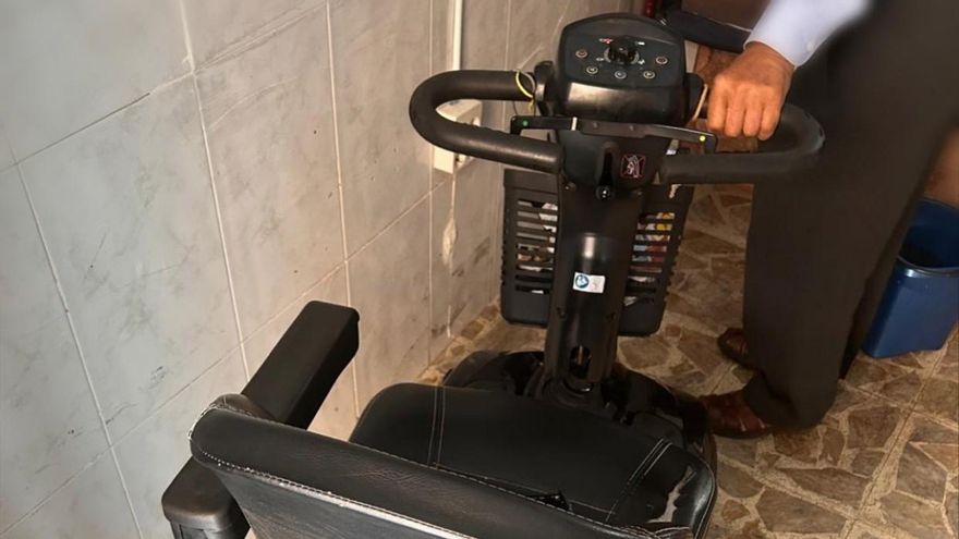 Detienen a un varón de 45 años por robar una silla eléctrica de una persona con movilidad reducida