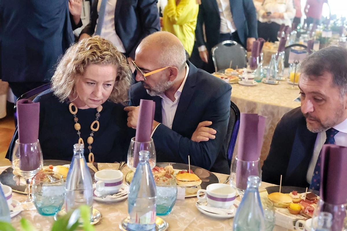 Fernando Clavijo en el Foro de El Día 'Canarias; más lejos de España y Europa' Fernando Clavijo en el Foro de El Día 'Canarias; más lejos de España y Europa'