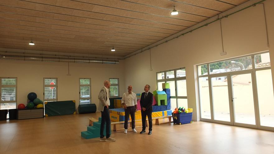 Los alumnos del colegio Pere Cerdà de Sóller estrenan el nuevo gimnasio