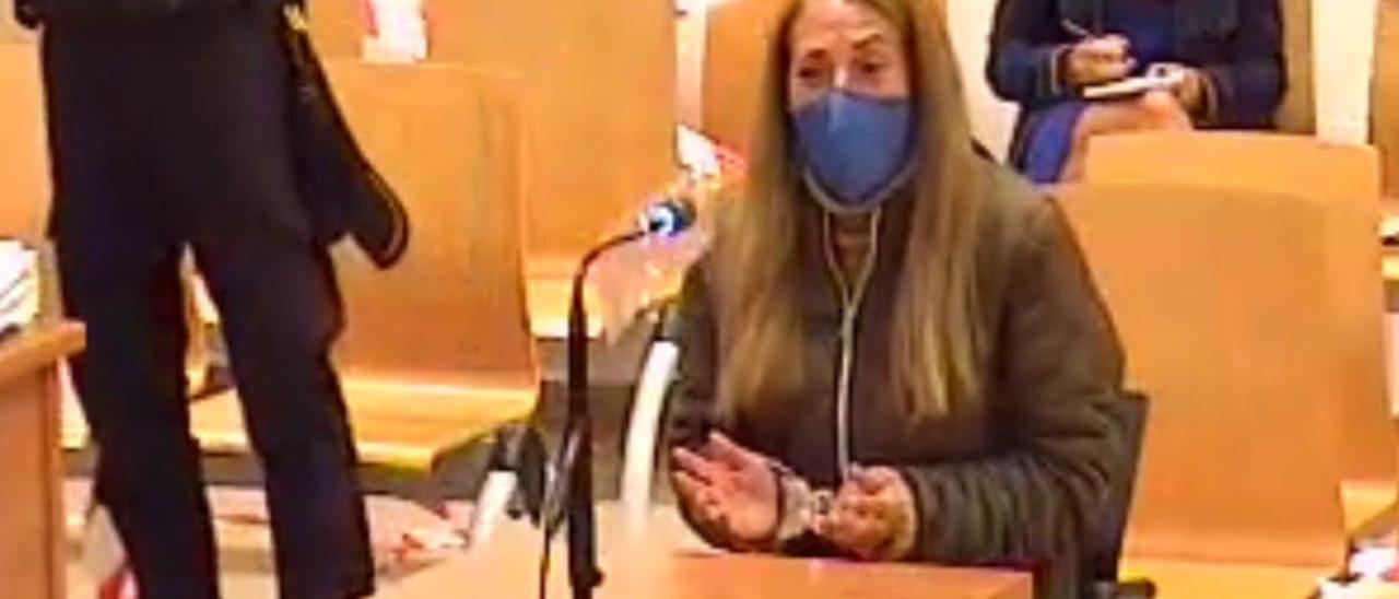 La "viuda negra" de Alicante: "Todos los policías me llamaban asesina y me tiraban la comida a la cara"