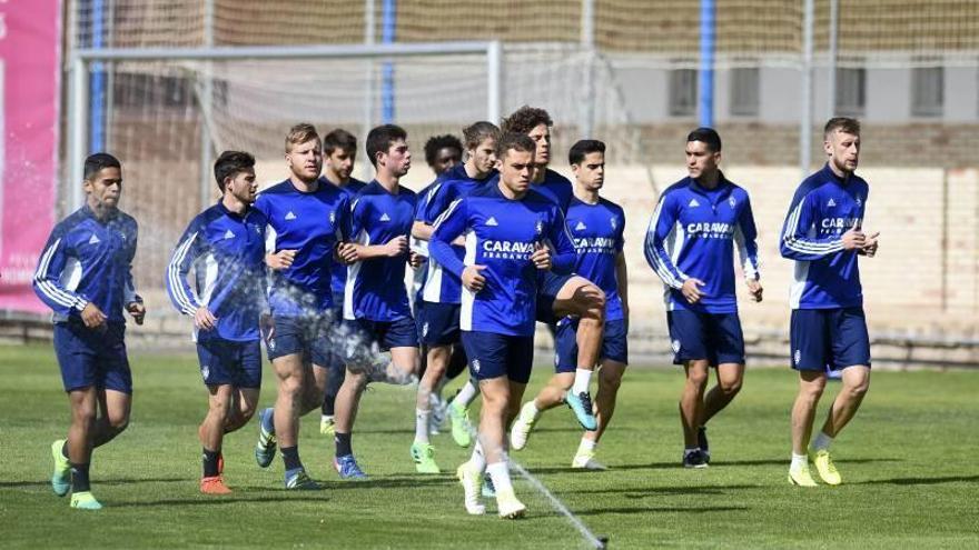 El Real Zaragoza comienza a preparar el partido contra el Cádiz con la ausencia de Saja