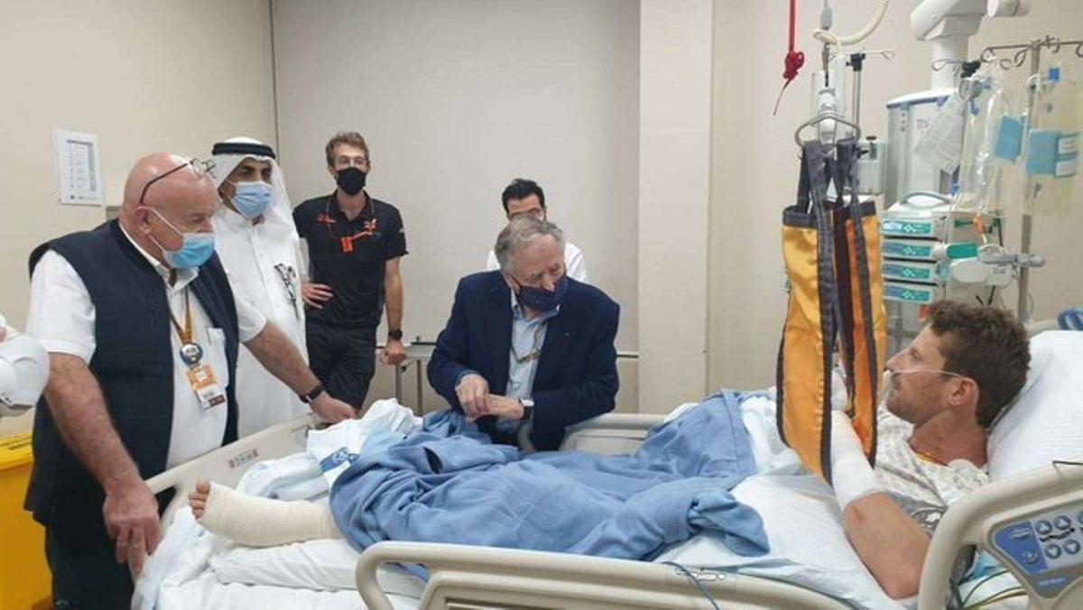 Grosjean y su primera foto en el hospital