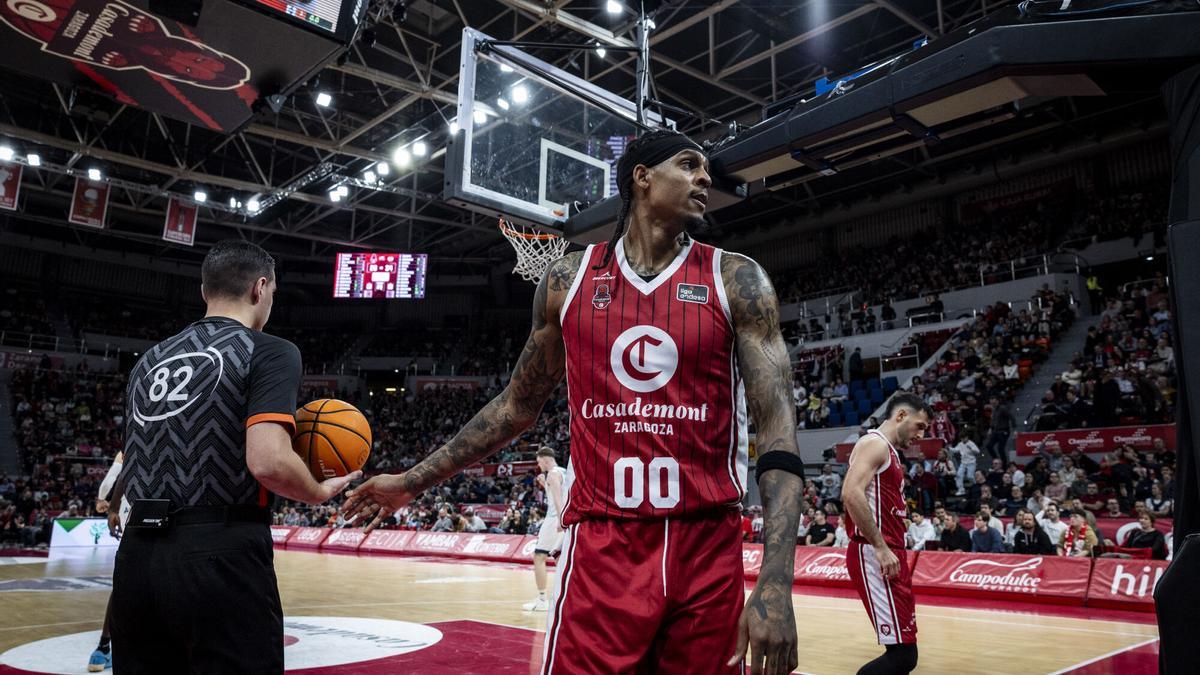 Devin Robinson, en el partido entre el Casademont Zaragoza y el BAXI Manresa en el Príncipe Felipe.
