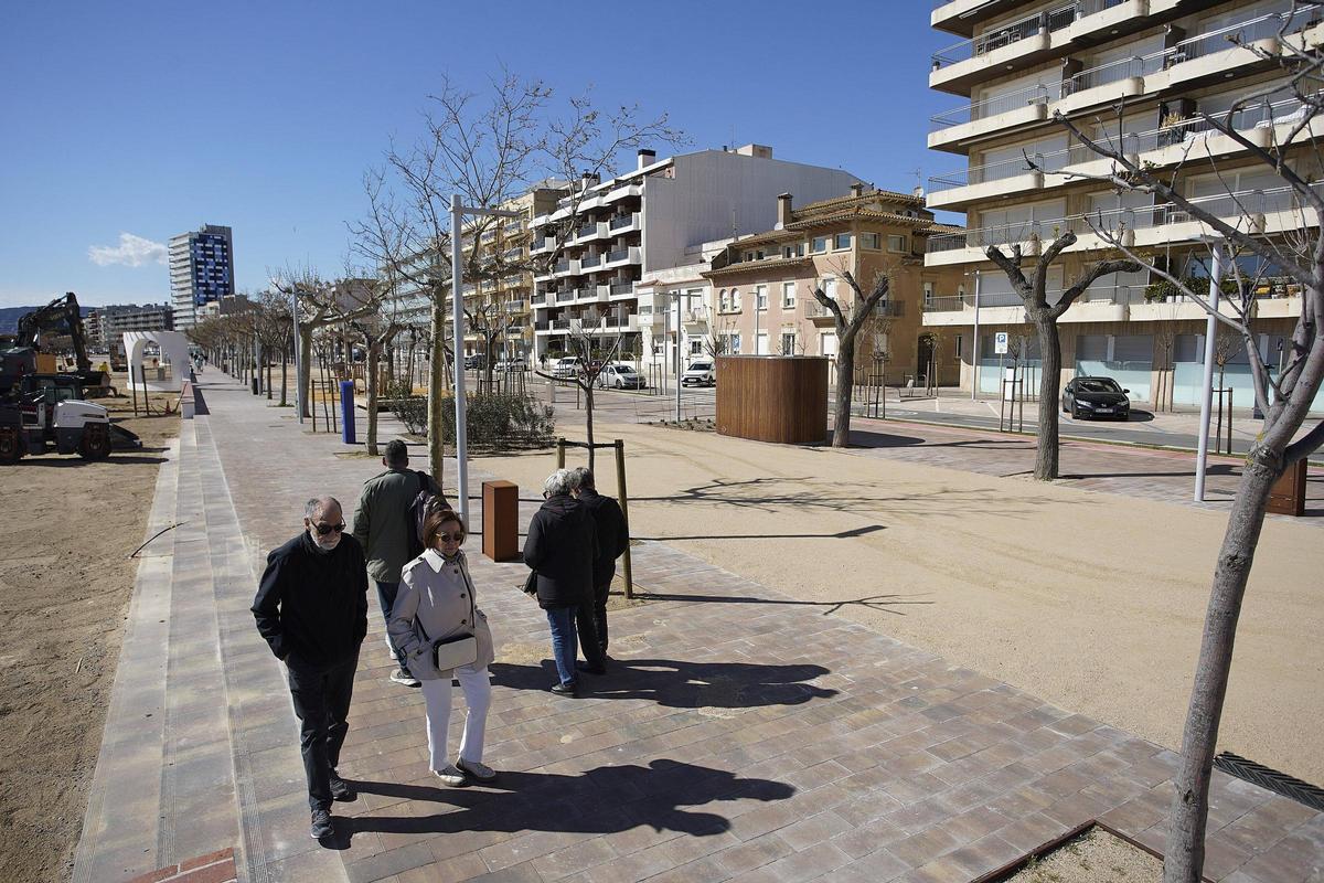 Palamós estrena el nou passeig del Mar: setze mesos d’obres i una inversió de 6,6 milions Palamós estrena el nou passeig del Mar: setze mesos d’obres i una inversió de 6,6 milions