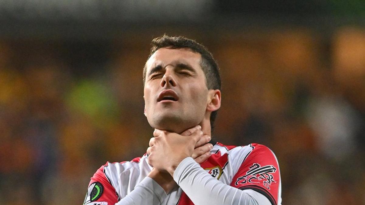 El Rayo ahoga al Jagiellonia y da un golpe de autoridad en la Conference