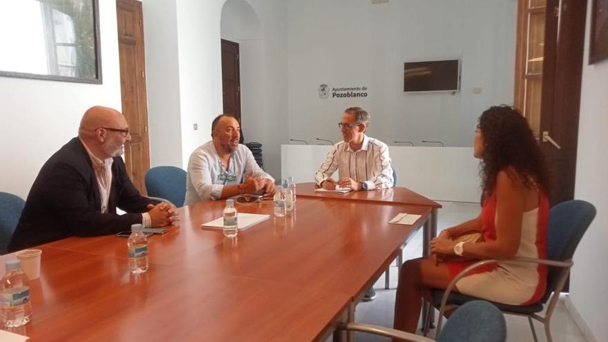 Reunión en Pozoblanco de Vox con el alcalde.